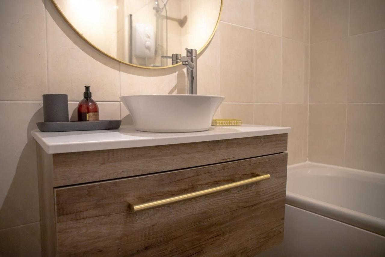 Guestready - Homely Leeds City Apartment Sleep 4 Meanwood Exteriér fotografie